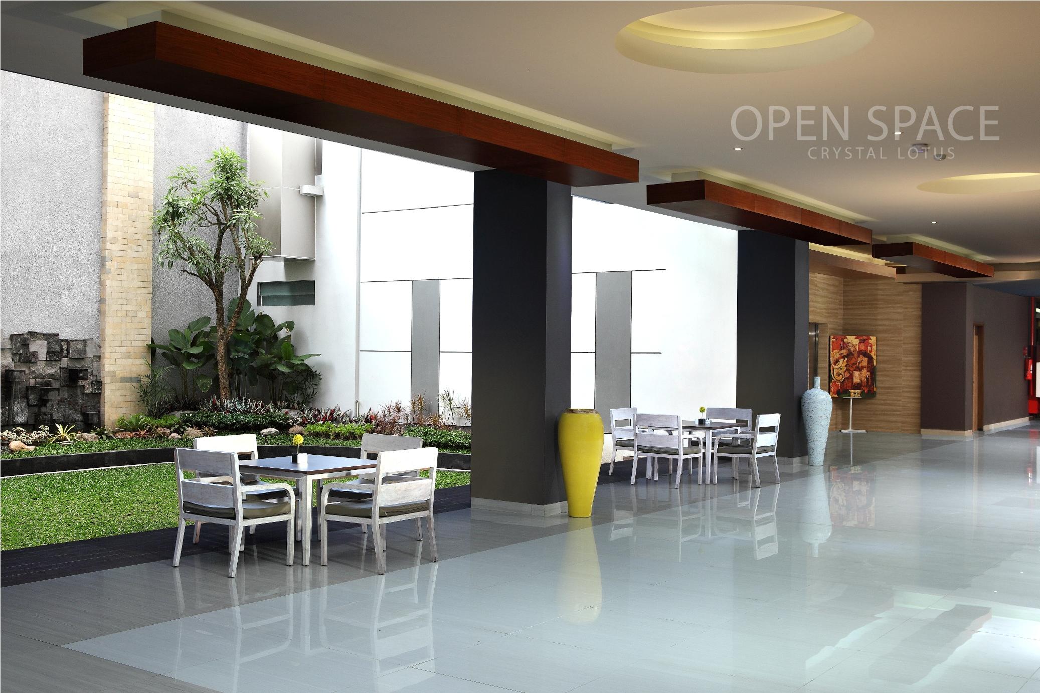 Crystal Lotus Hotel Yogyakarta Exterior photo