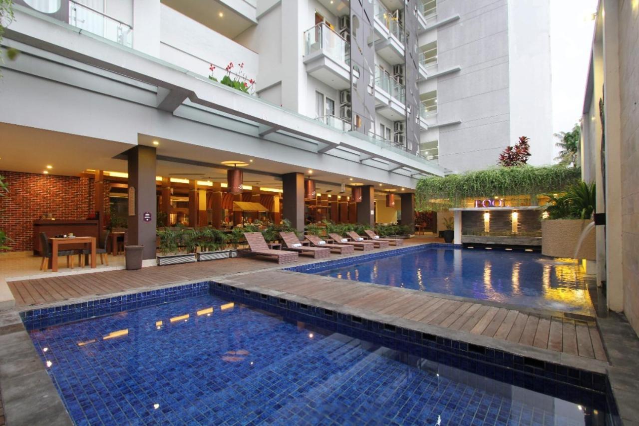 Crystal Lotus Hotel Yogyakarta Exterior photo